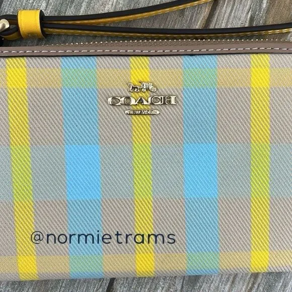 Coach Corner Zip Wristlet With Plaid Print Wallet Bag Purse - Picture 3 of 7